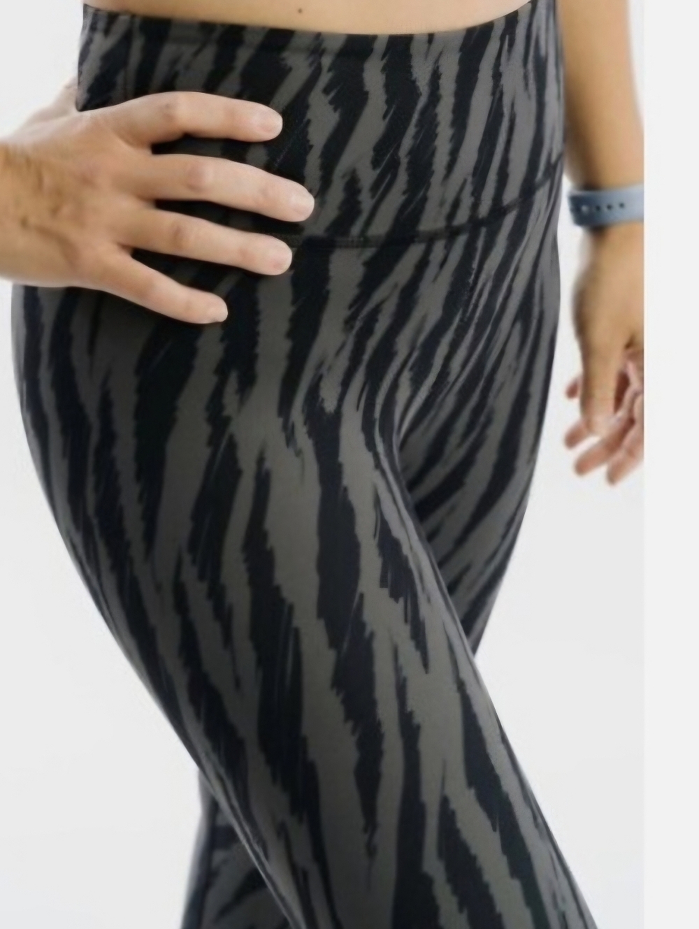Zyia Gray Sketch Light And Tight Size 6-8 High Waisted 20" Activewear Capris NWT